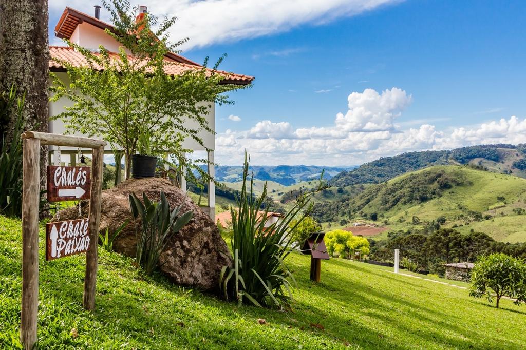 pousadas chalés serra da mantiqueira com vista para as montanhas