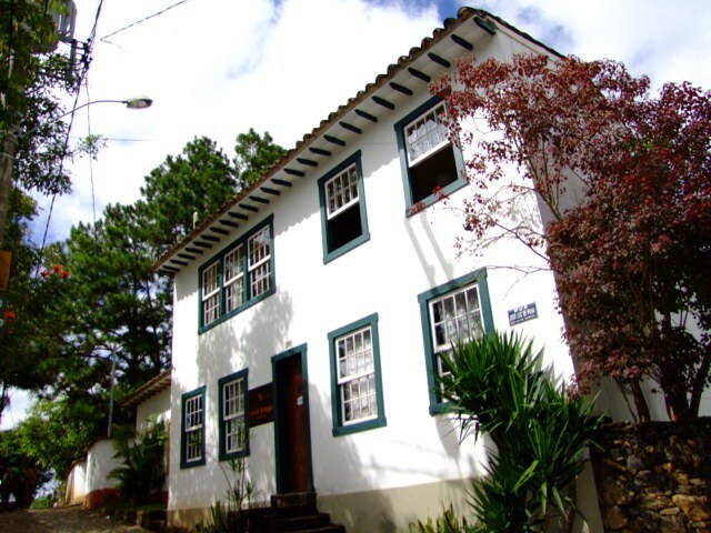 fachada da Minha Casa nº 3 airbnb em tiradentes