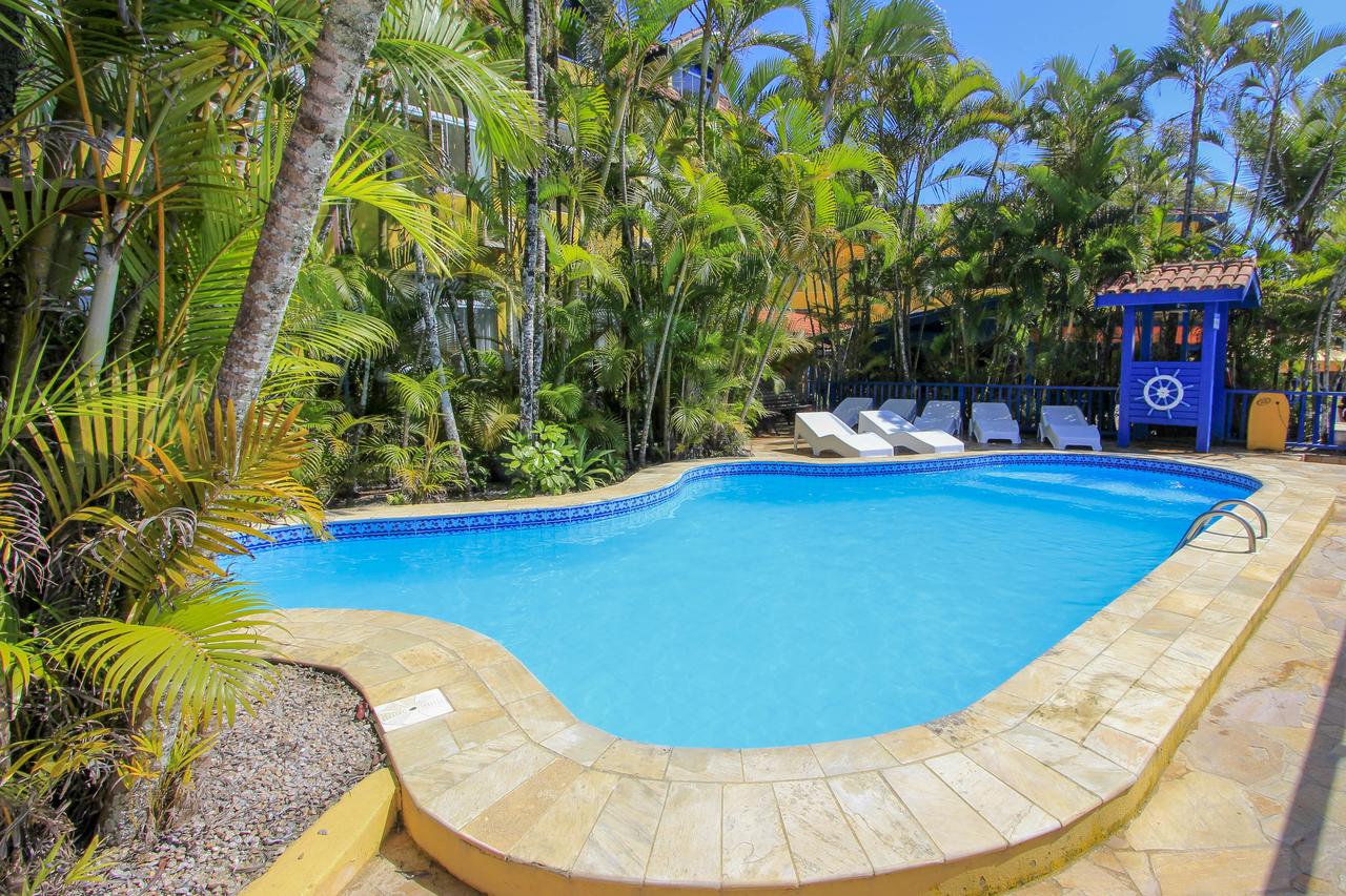 ubatuba pousada piscina pé na areia