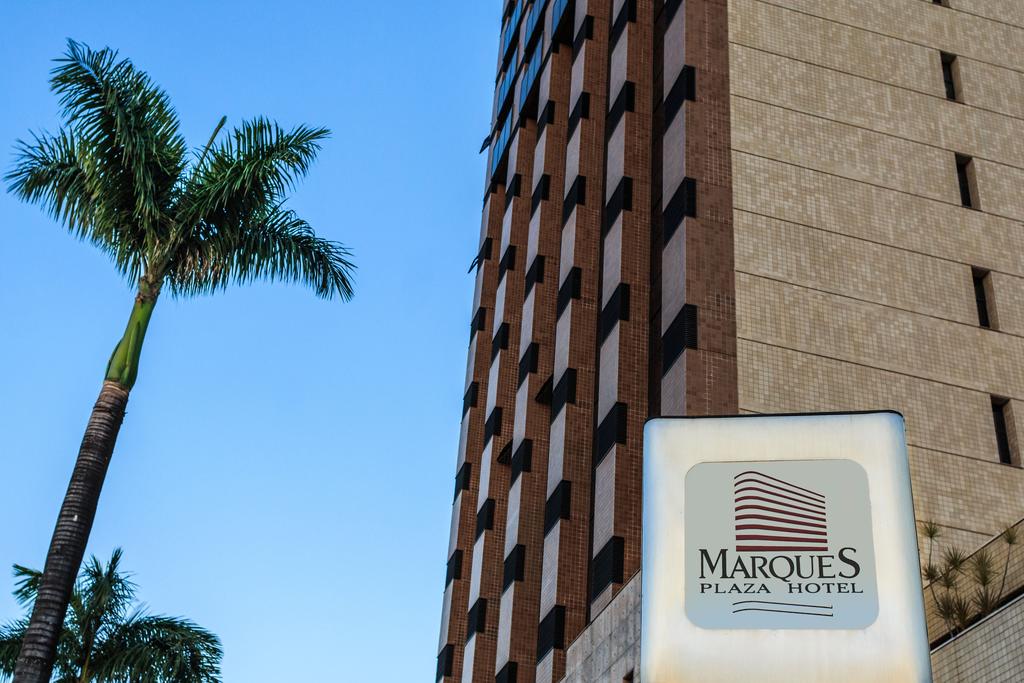 marques plaza hotel