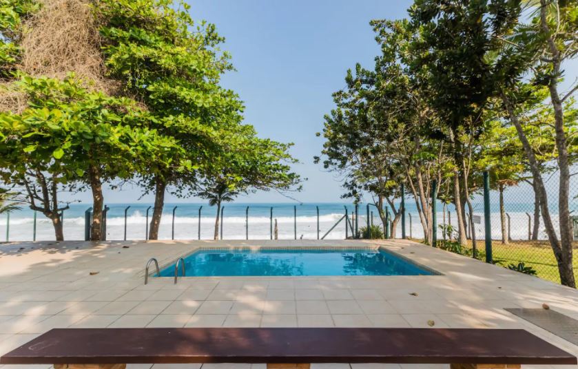 ubatuba pousadas piscina pé na areia varanda mar