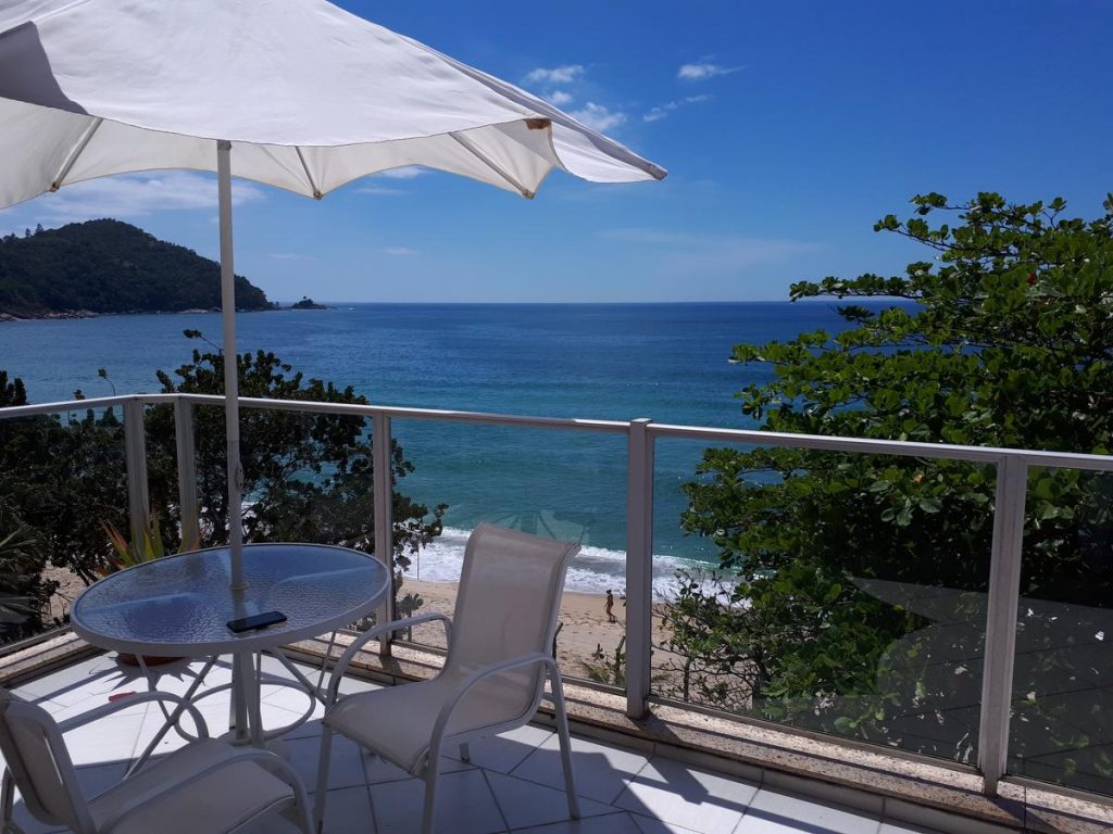 Pousadas pé na areia Ubatuba