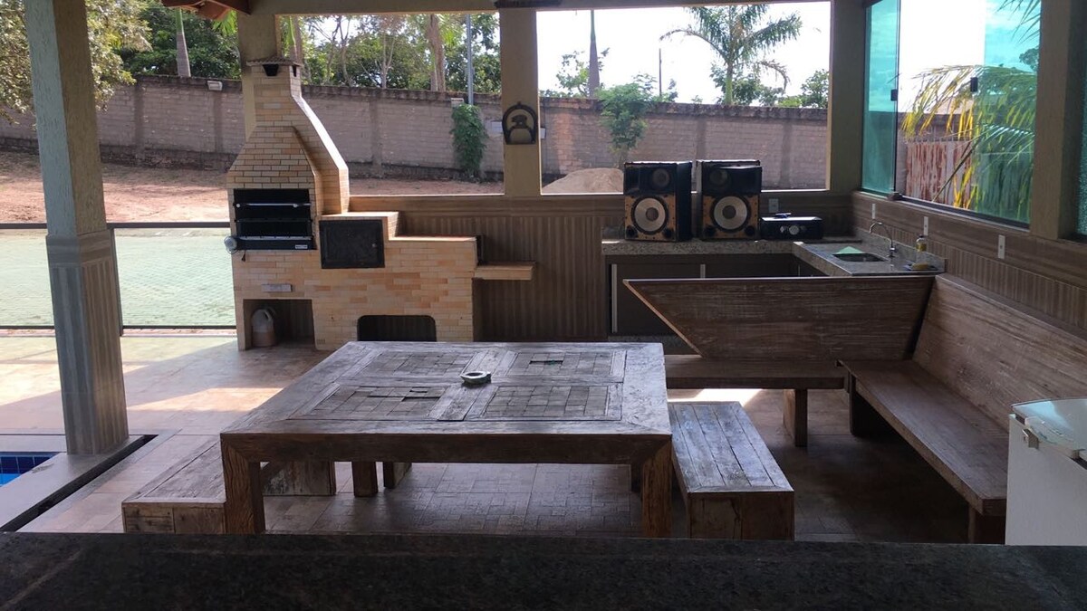 airbnb com churrasqueira na Chácara Oliveiras em Caldas Novas