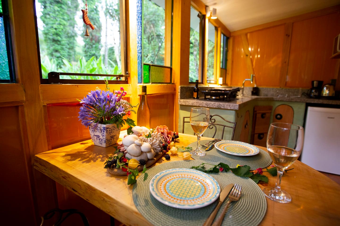cozinha da Airbnb Casa Eliot Sítio dos Cogumelos em Gramado e Canela
