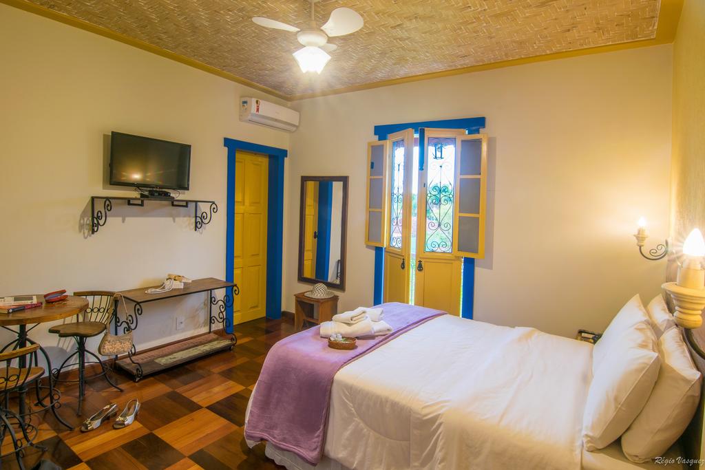 quarto da pousada marilia de dirceu para o reveillon