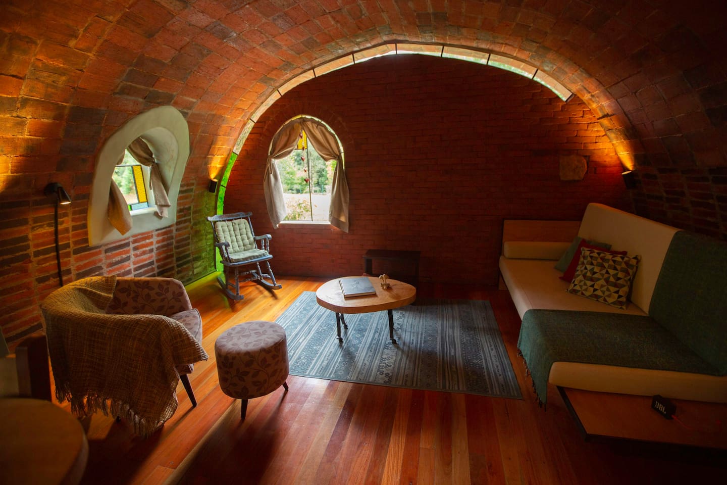 sala de estar na Casa Bauba no airbnb Sítio dos Cogumelos em gramado e canela