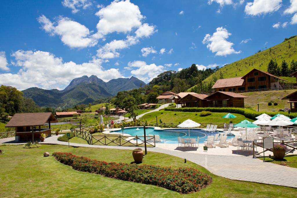 chalés hotel colina fazenda piscina natureza