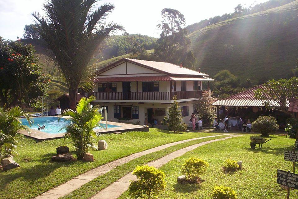 Fazenda Hotel Alvorada em hoteis fazenda próximos a BH