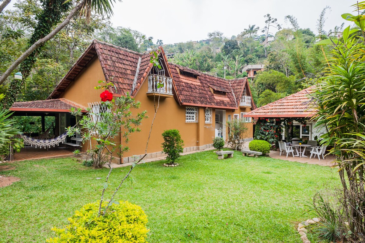 fachada da Paz e privacidade em Teresópolis