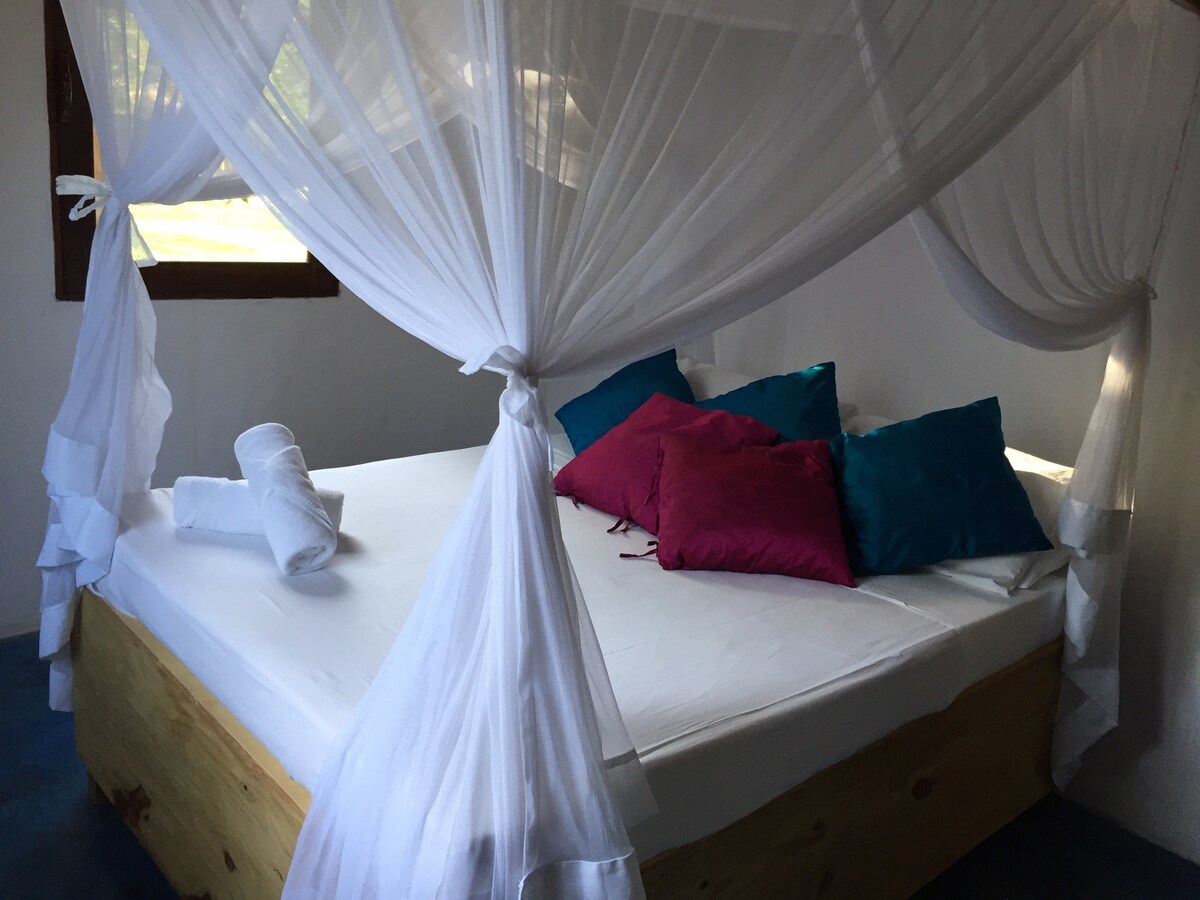 suíte airbnb Lindo chalé com maravilhoso jardim em Trancoso