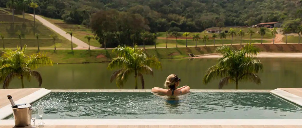 Chalé em meio a natureza