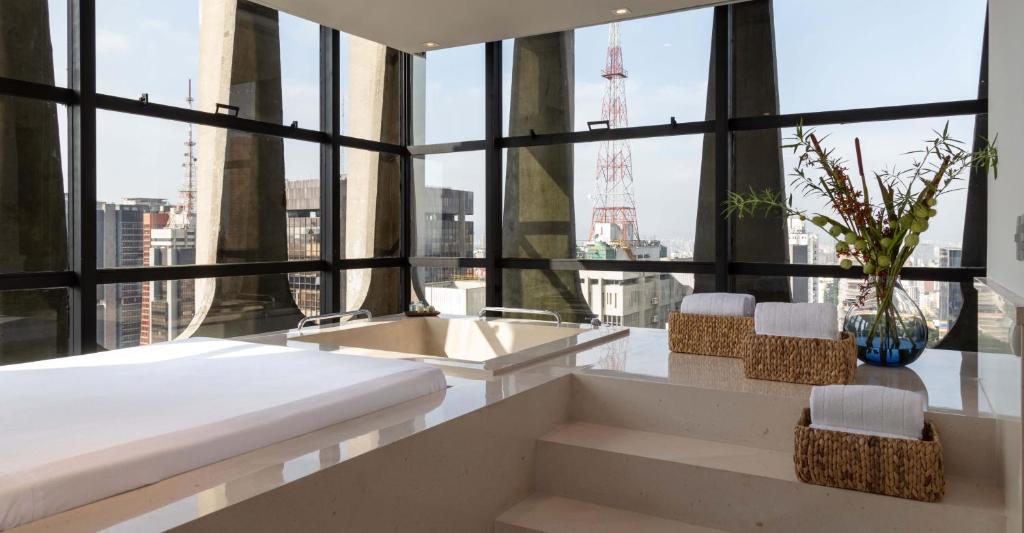 hotéis de luxo São Paulo suíte quarto hidro