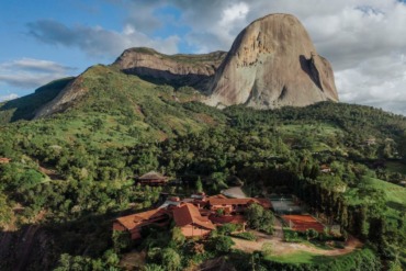 pousadas em pedra azul