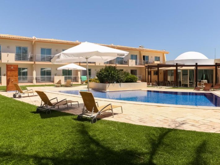 hotel com piscina em sagres na costa vicentina