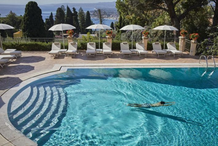 hotel com piscina em taormina