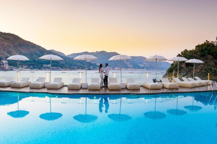 hotel com piscina panorâmica em taormina