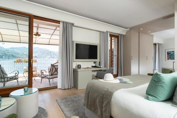hotel com suíte executiva com vista para o mar em taormina