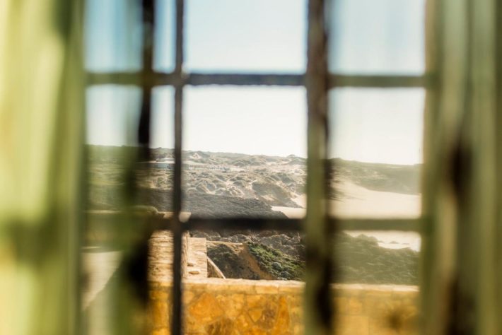 A privilegiada vista dos quartos do Hotel Fortaleza na Praia do Guincho, em Portugal