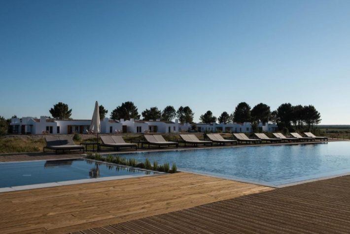hotéis de natureza em portugal com piscina ao ar livre