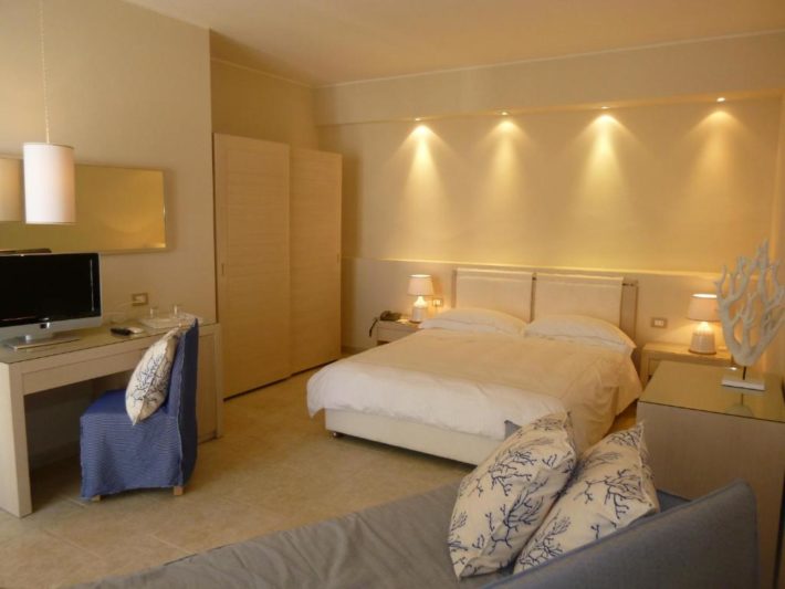 hotel com quarto grande em favignana