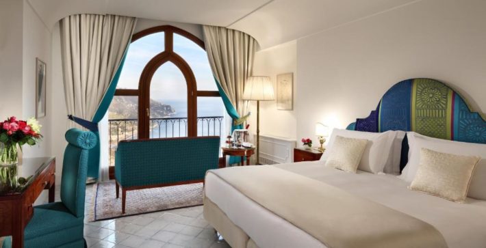 hotel com suíte de luxo na costa amalfitana