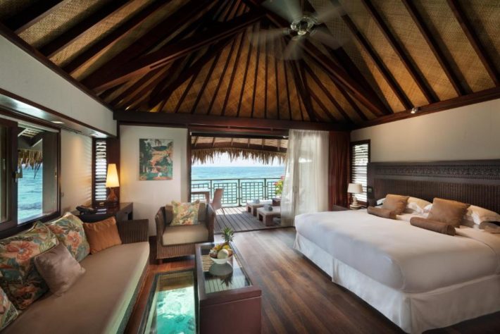 hotel romântico na polinésia francesa com bangalo de luxo