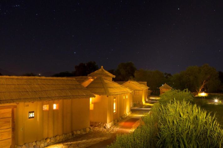 Hospedagem adobe no Atacama