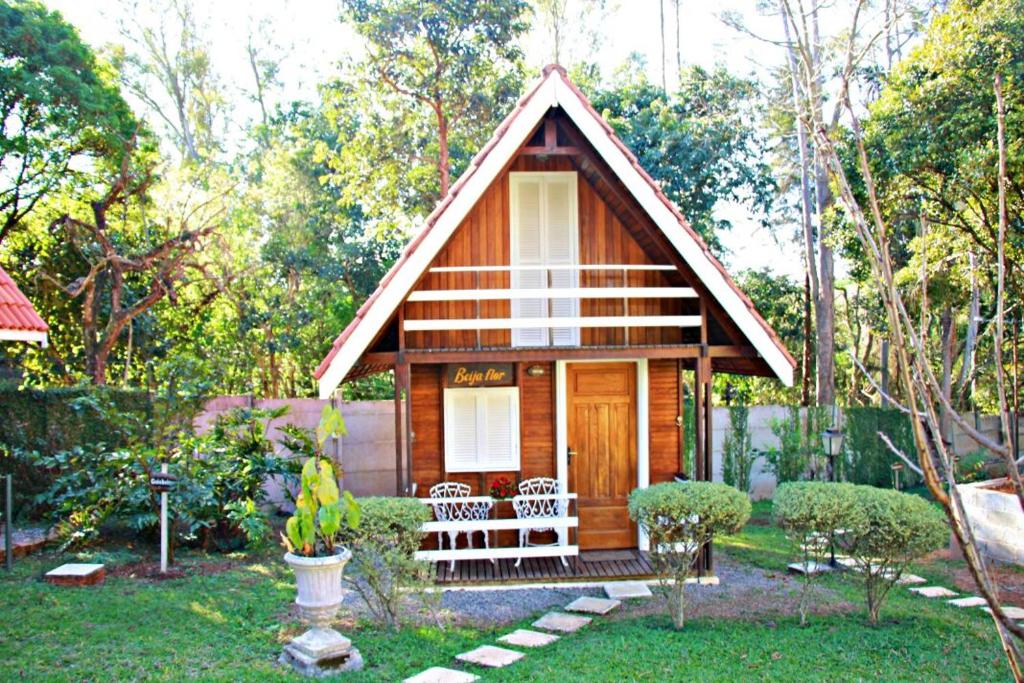 Chalé em estilo alpino em pousadas e chalés incríveis em Piracaia.