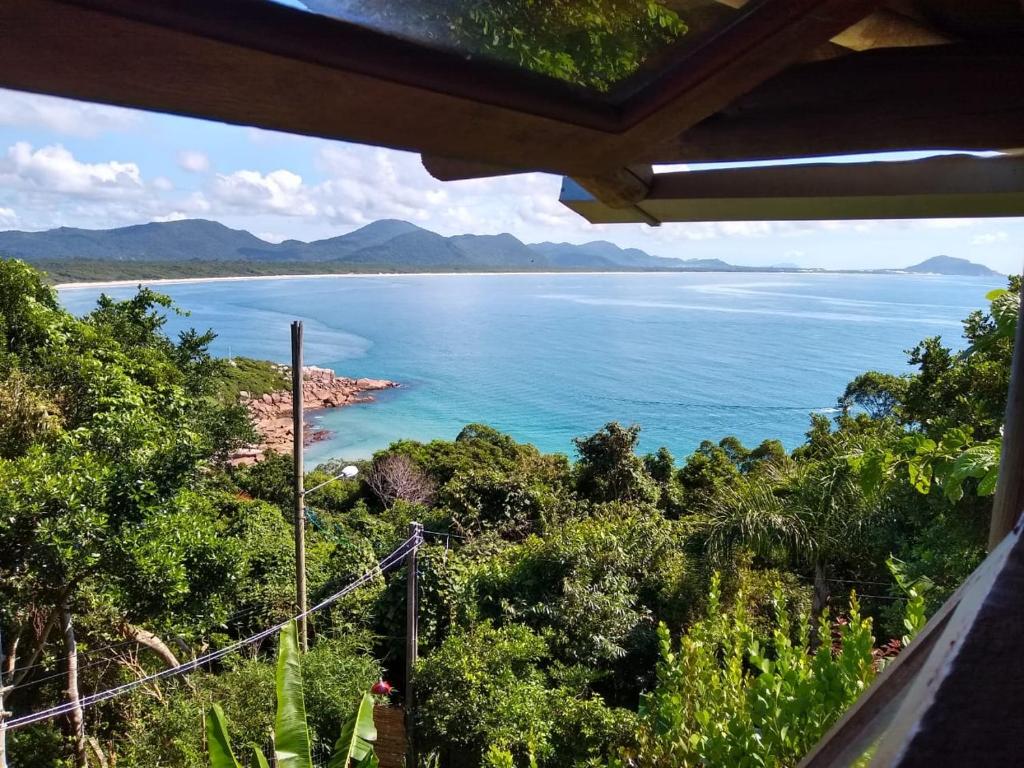 Hostel do Morro, com vista para o mar, em Florianópolis, SC