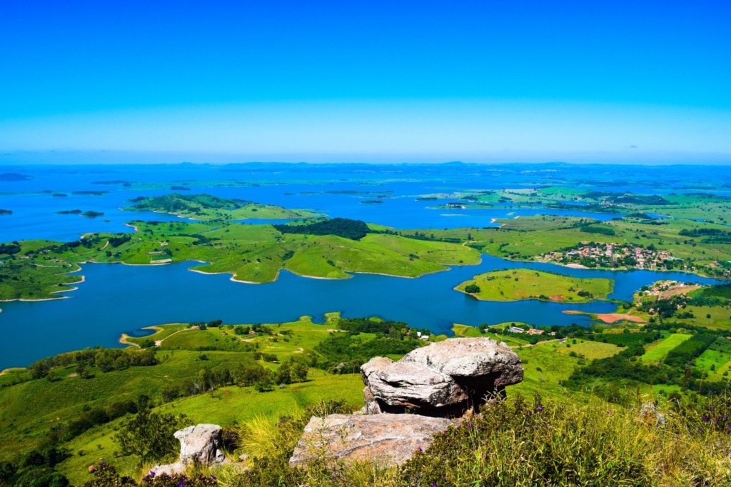 Represa Chavantes, em Ribeirão Claro, Paraná