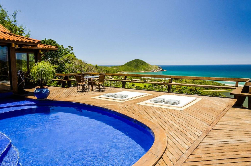 Hotel com piscina aquecida em Santa Catarina