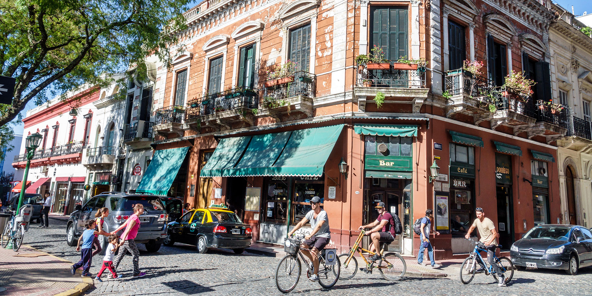 hotéis bem localizados em Buenos Aires