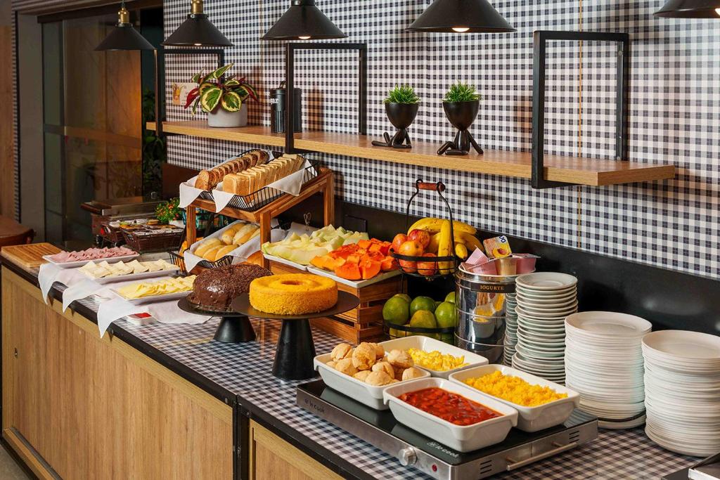 Hotéis baratos em Pinheiros: onde ficar sem gastar muito?